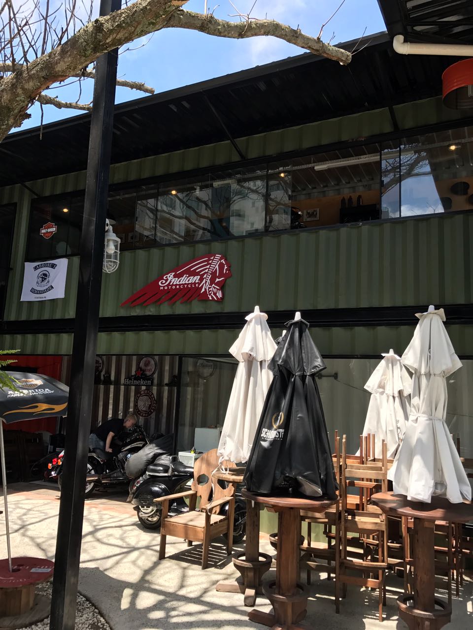 Hd Point Bar projetado em Container em Itajai